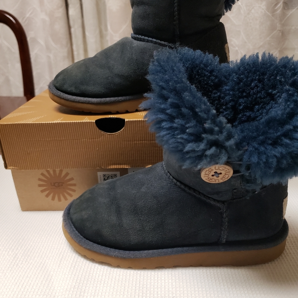 Ugg